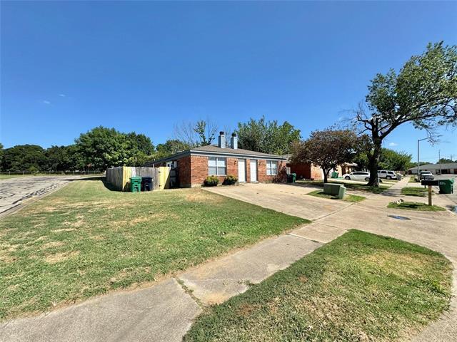 Building Photo - 305 Casie Ct