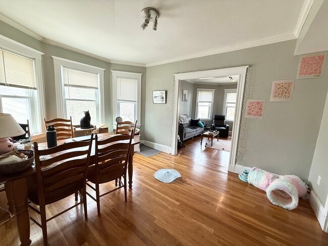 Building Photo - 81 Florence St