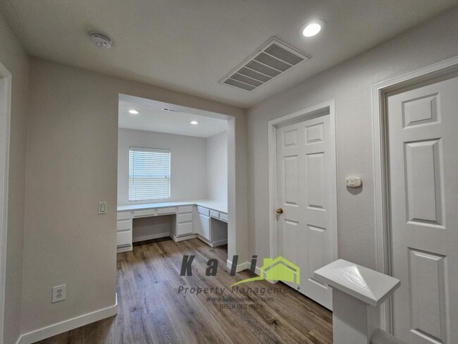 Building Photo - 359 Circulo Coronado