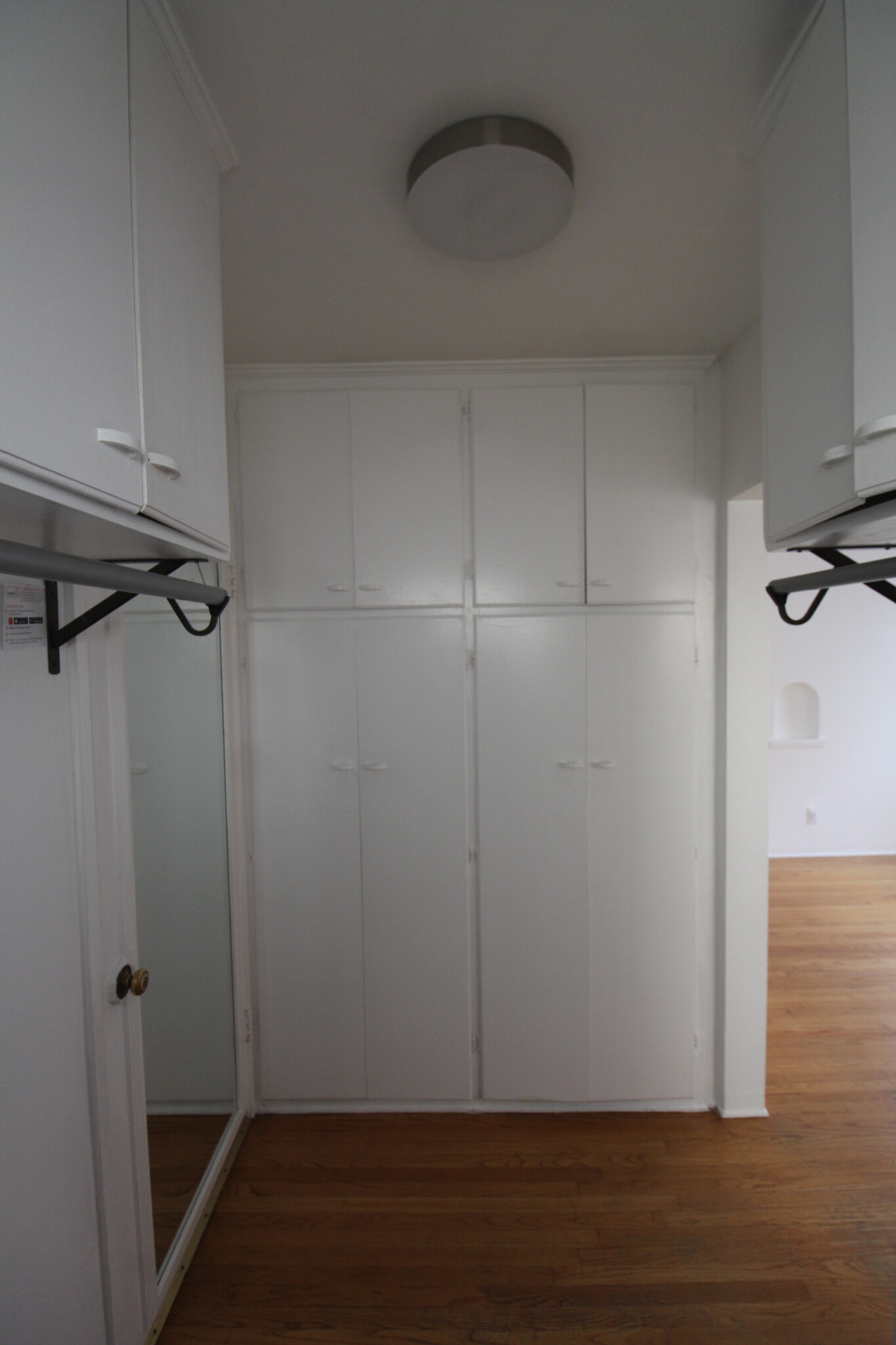 WALK-IN CLOSET - 315 33rd St