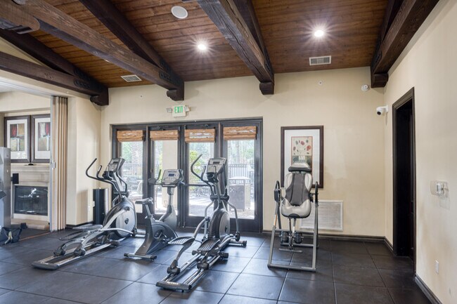 Building Photo - 520 Calle Vibrante