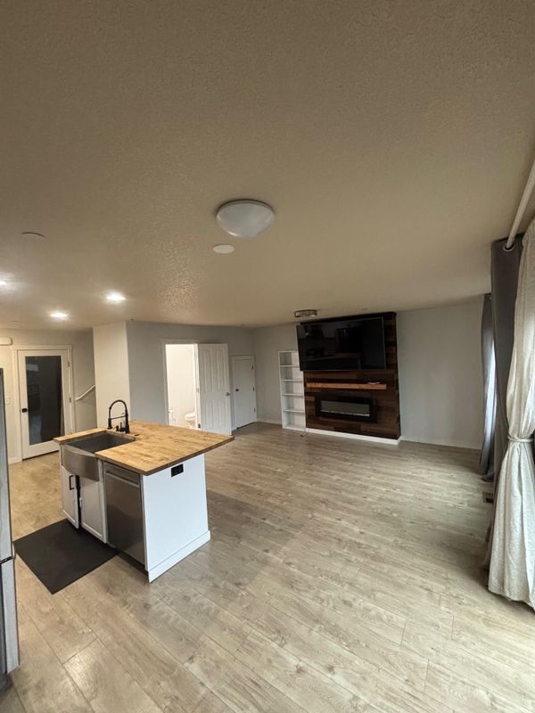 Building Photo - 845 NE 109th Ct