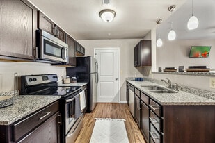 Building Photo - Grant Street Station