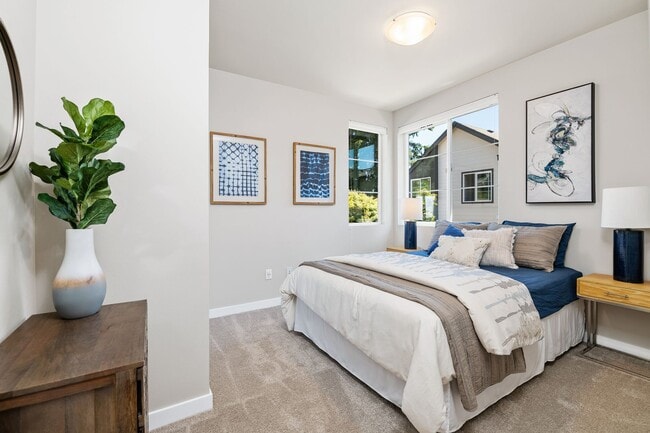 Building Photo - 1806 Sf  | 4 Bedrooms 3.5 Baths  | $3,850