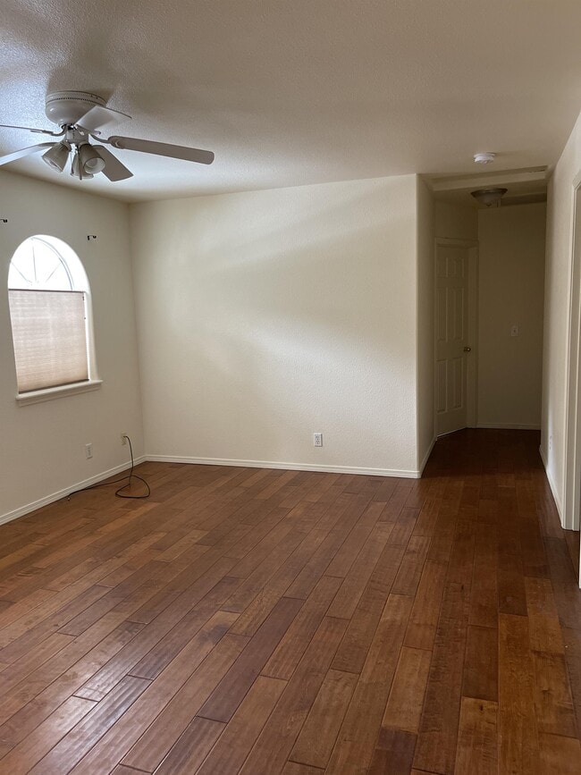 Building Photo - 4046 S Nicholas St