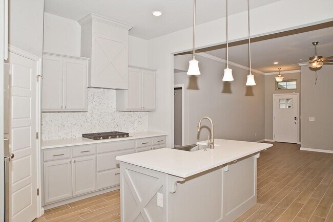 Building Photo - 1005 SW 140th St