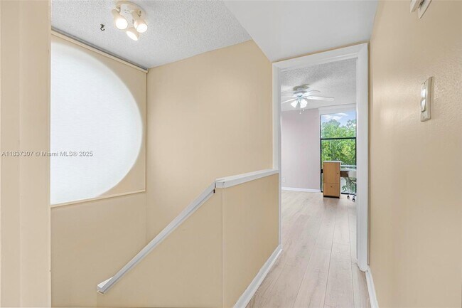 Building Photo - 2911 SW 87th Terrace