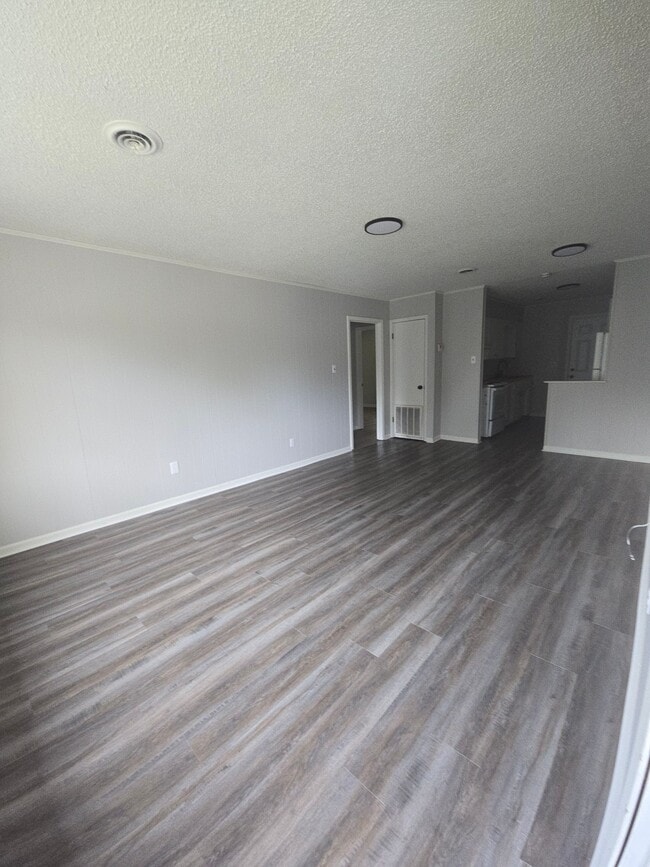 Building Photo - 207 Highland St