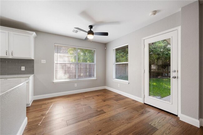 Building Photo - 1804 Camas Dr