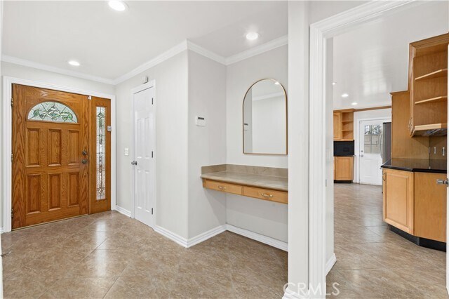 Building Photo - 6508 Mammoth Ave