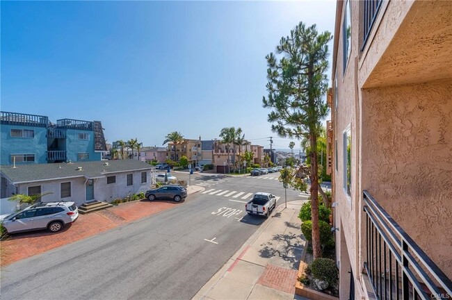 Building Photo - 600 Monterey Blvd
