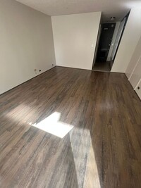 Building Photo - Renovated studio @ Pacific Grand $1400.00