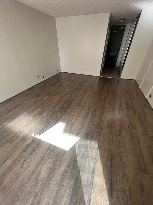 Primary Photo - Renovated studio @ Pacific Grand $1400.00