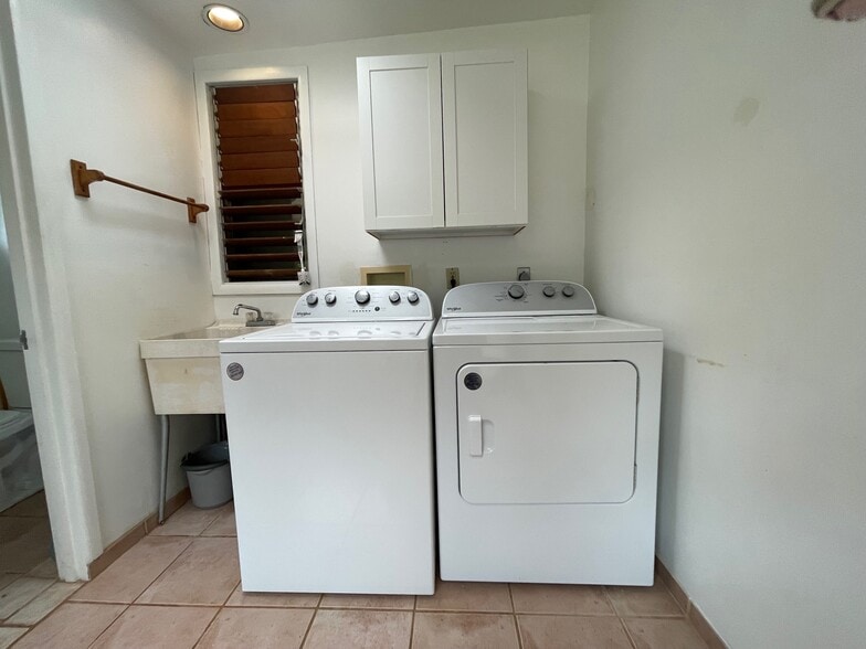 Building Photo - 258 Kuupua St