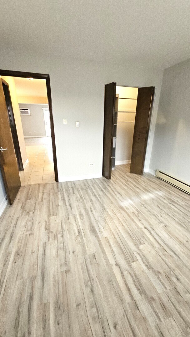 Building Photo - 7540 W 111th St