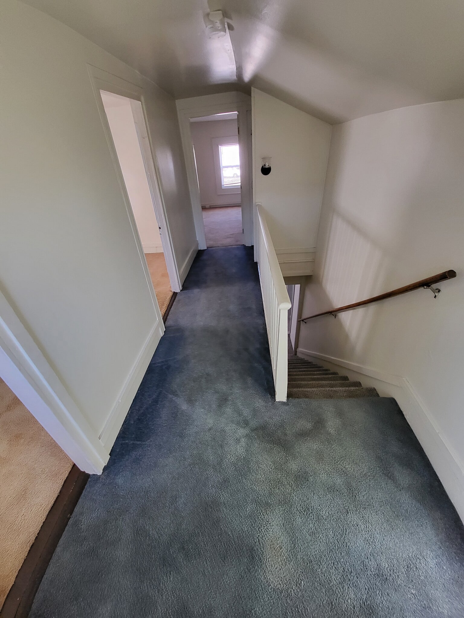 Building Photo - 211 S Marr St