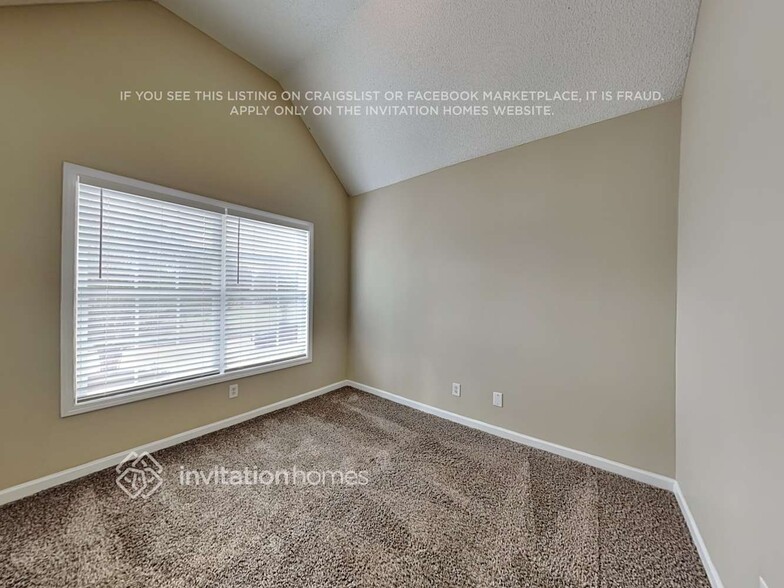 Building Photo - 5026 Yankee Doodle Dr