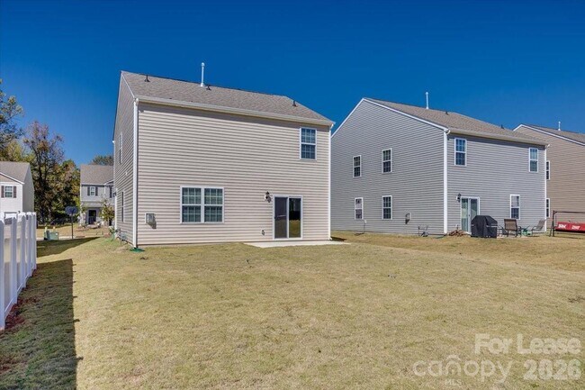 Building Photo - 587 King Clover Ln