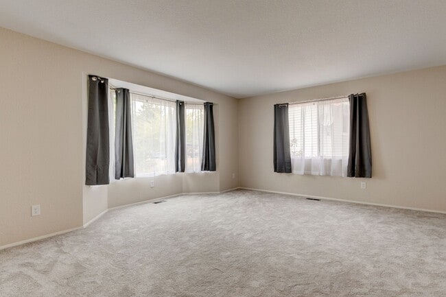 Building Photo - Updated Oak Harbor Home in Ridgehaven