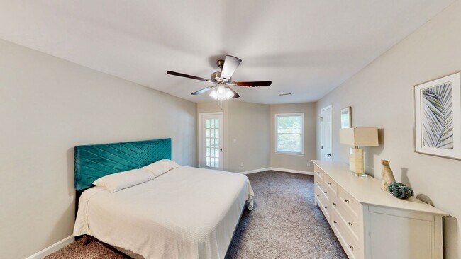 Building Photo - 3437 Colony Crossing Dr