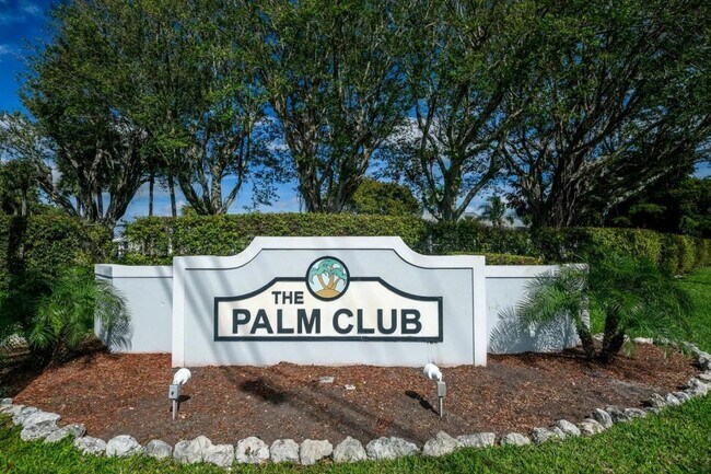 Building Photo - 1002 Green Pine Blvd