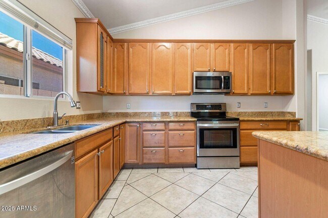 Building Photo - 7421 S Kachina Dr