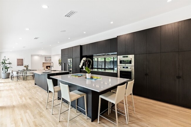 Building Photo - 5239 Edmondson Ave