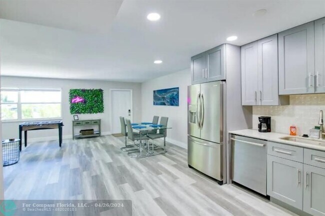 Building Photo - 112 Claremont Ln