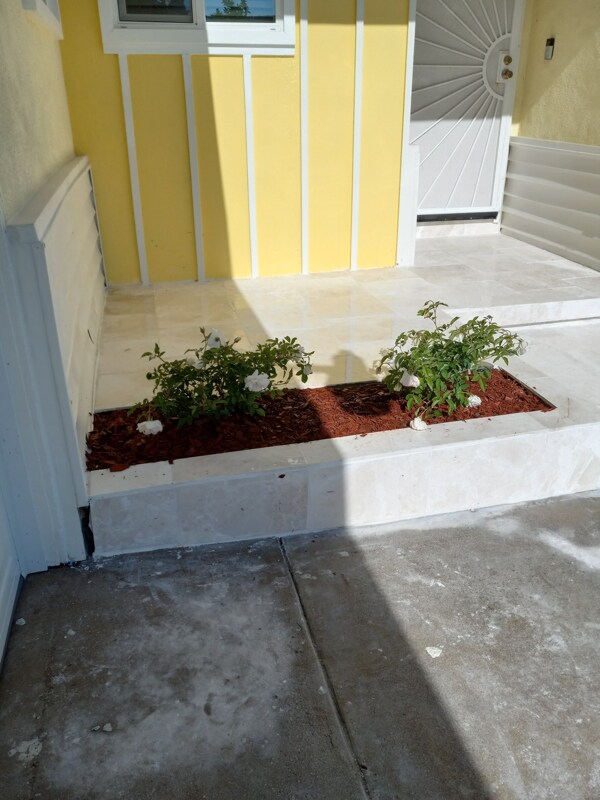 Building Photo - 1521 W Cerritos Ave