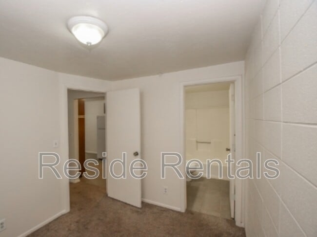 Building Photo - 654 1/2 East 800 North - 4