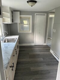 Building Photo - 2 Bedroom / 1 Bath House in Canton IL