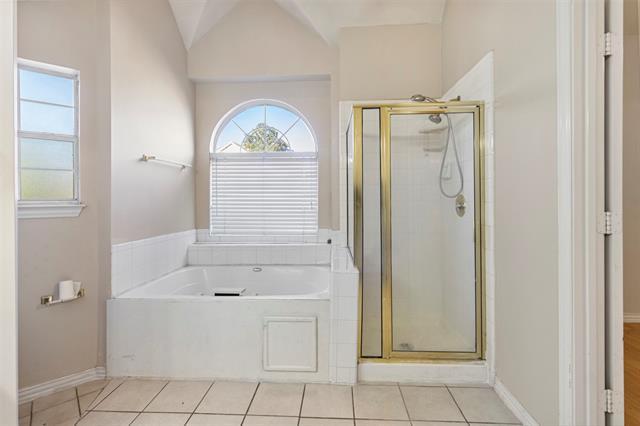 Building Photo - 200 Hawthorne Dr