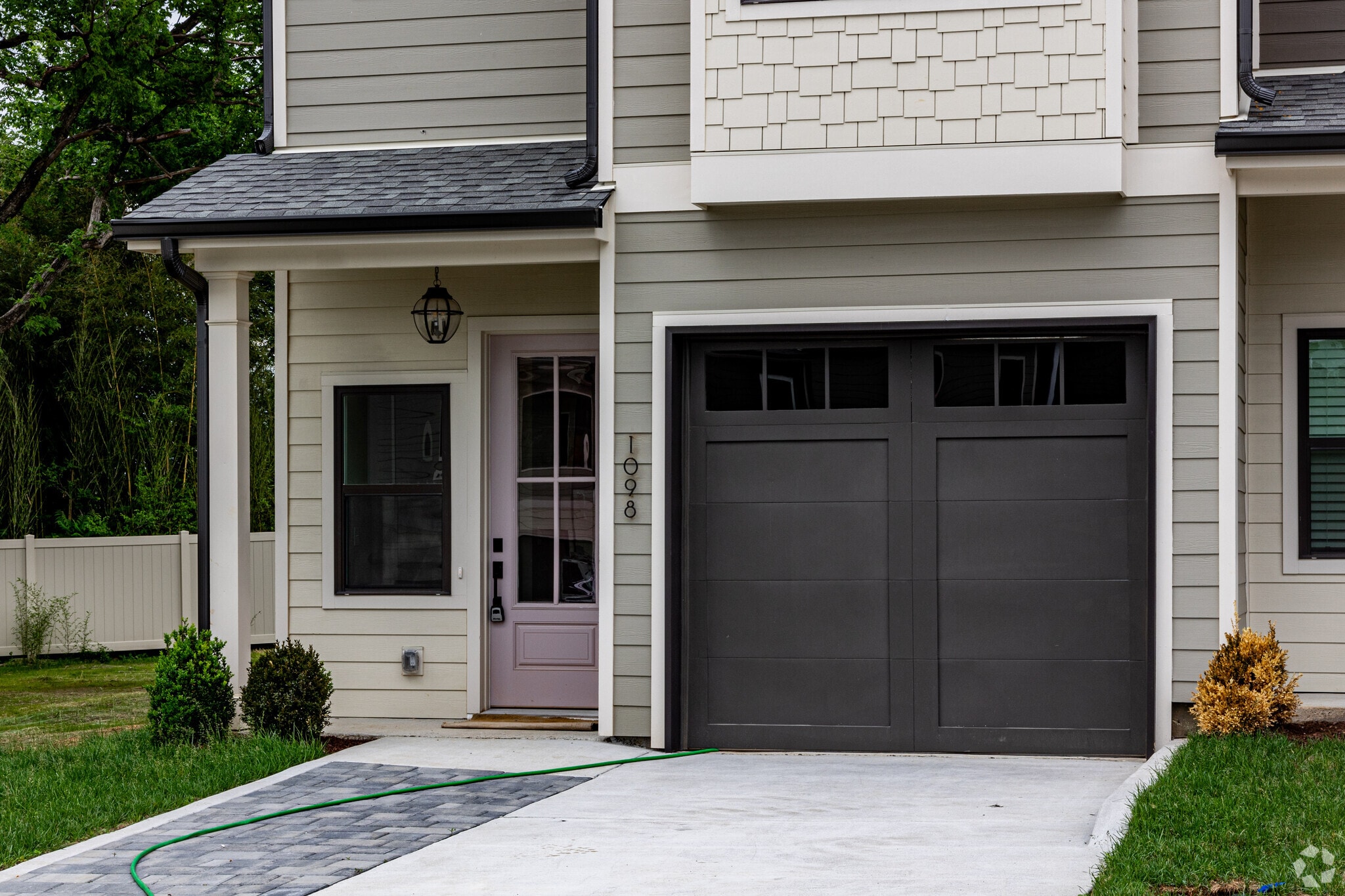 Building Photo - Noble Place Townhomes