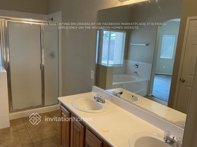 Building Photo - 5055 Big Island Ct