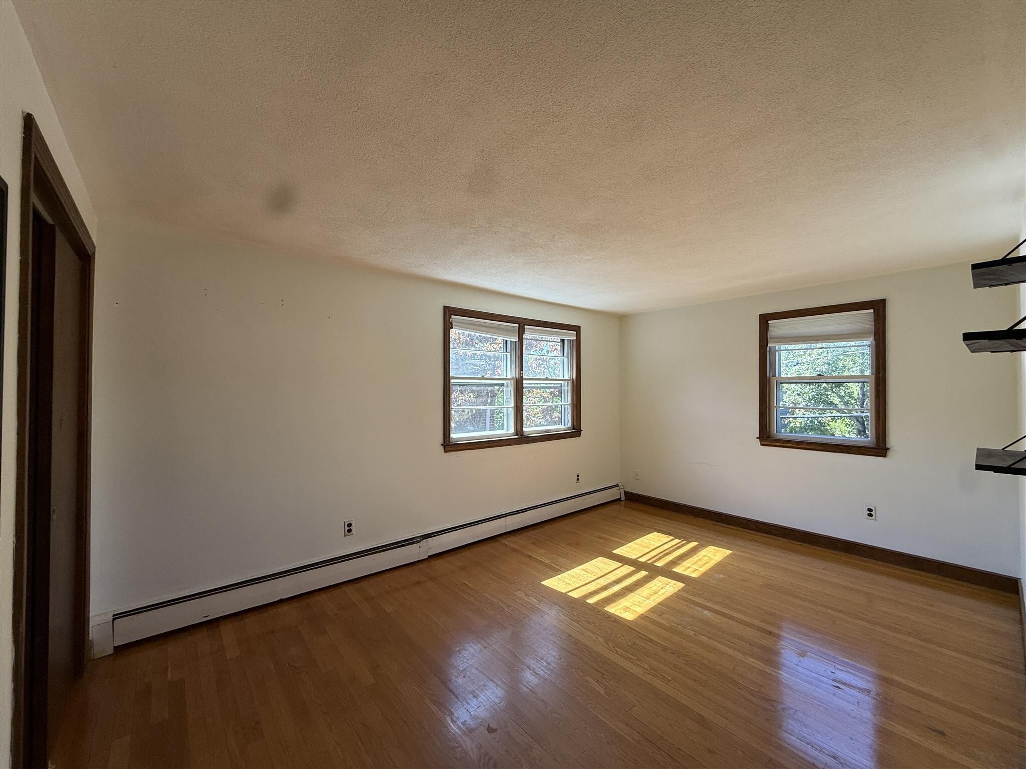 Building Photo - 22 Saville St