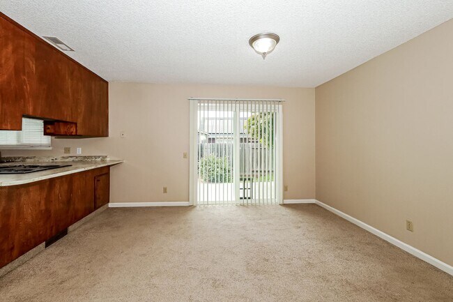 Building Photo - 517DEBBIEDRIVE