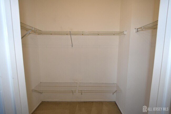 Building Photo - 56 Sassafras Ct