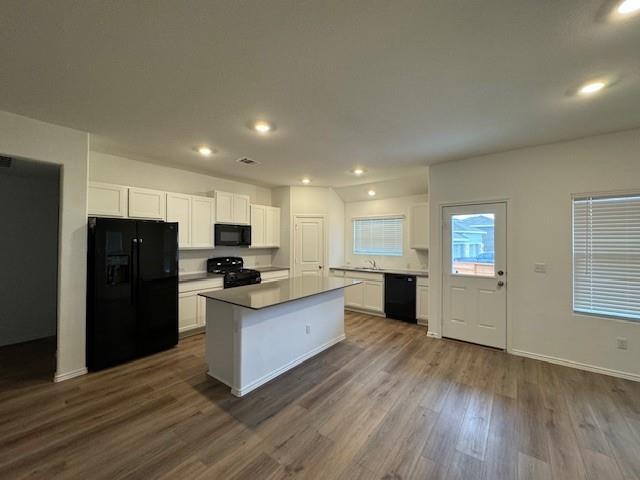Building Photo - 222 Carmello