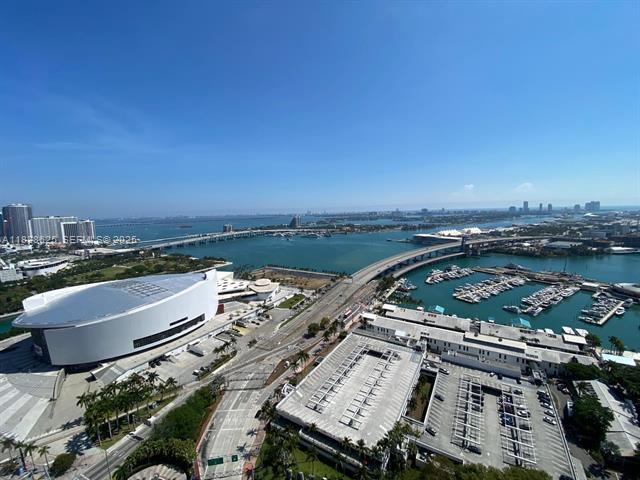 Building Photo - 398 NE 5th St