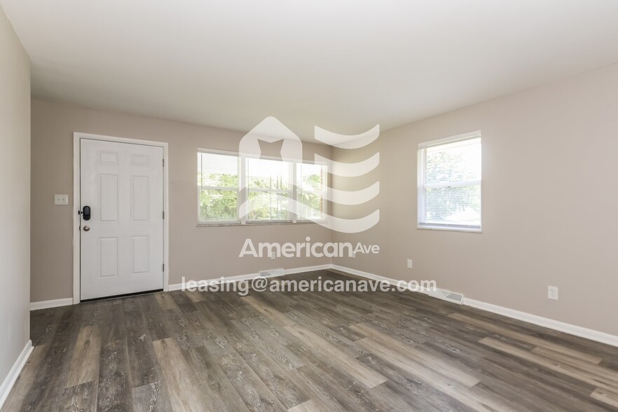 Building Photo - 2403 Falmouth Ave