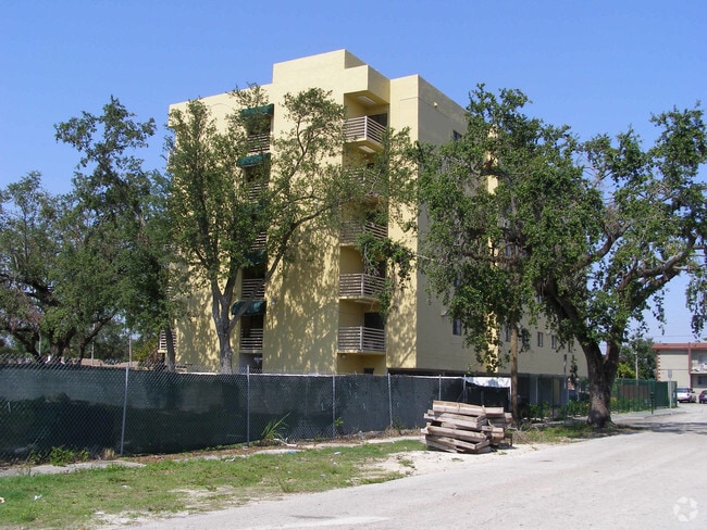 Building Photo - Tropical Point Condominium