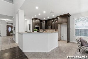 Building Photo - 922 Desert Bluff