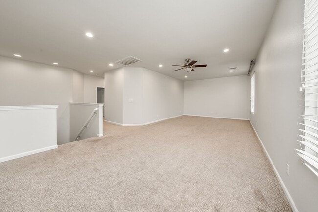 Building Photo - 2120 Stansfield Dr