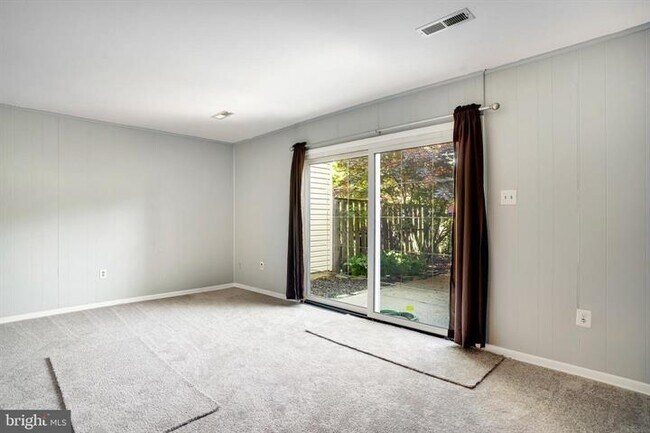 Building Photo - 4905 Van Walbeek Plz