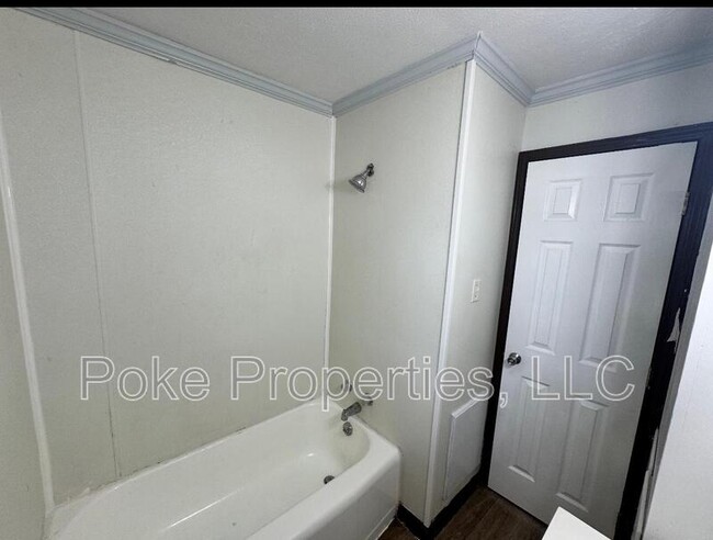 Building Photo - 3529 Greinwich Blvd