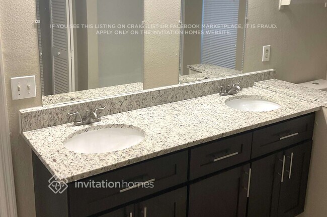 Building Photo - 4512 Grainary Ave