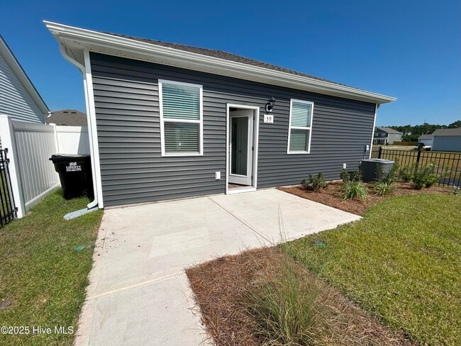 Building Photo - 59 Bonaparte St