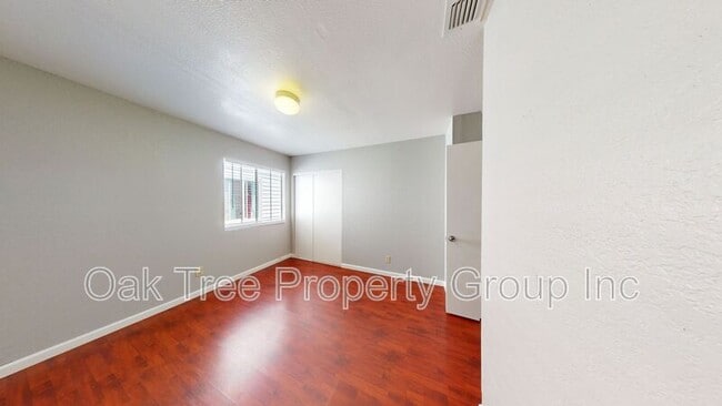 Building Photo - 2225 23rd Ave