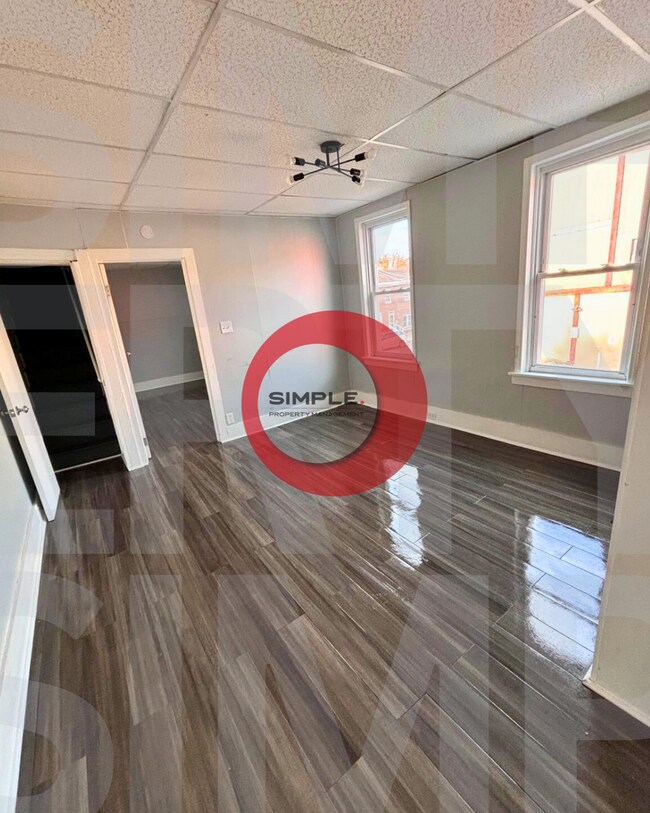 Building Photo - 625 Willow St