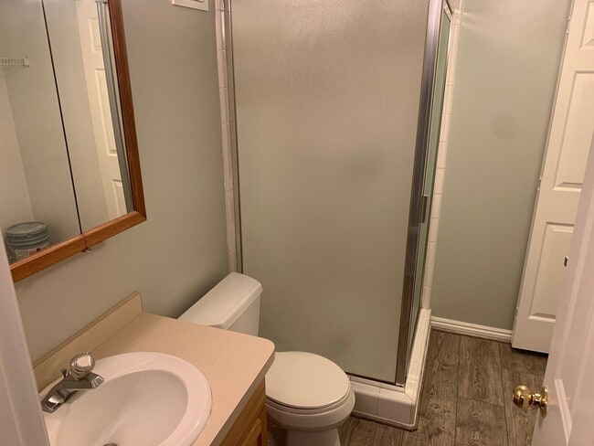 Building Photo - 3 bed 2 bath Orem Apartment for rent!